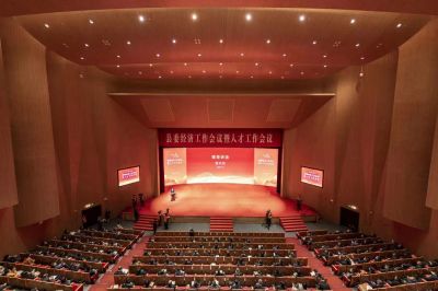 伟易博医药及下属新昌和宝生物荣获“2021年度新生长突出孝顺奖”